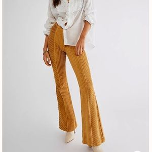 Slim Pull-On Velvet Flare Pants